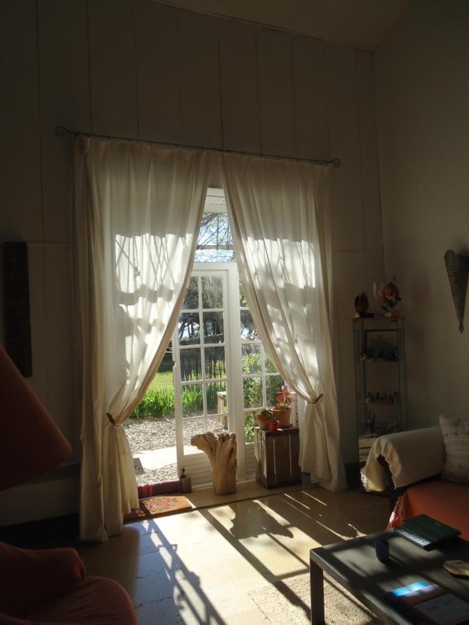Au Bord De Thau Bed & Breakfast Марсилан Екстериор снимка