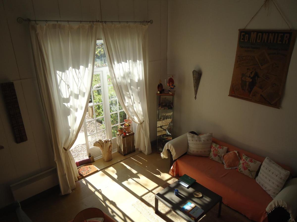 Au Bord De Thau Bed & Breakfast Марсилан Екстериор снимка